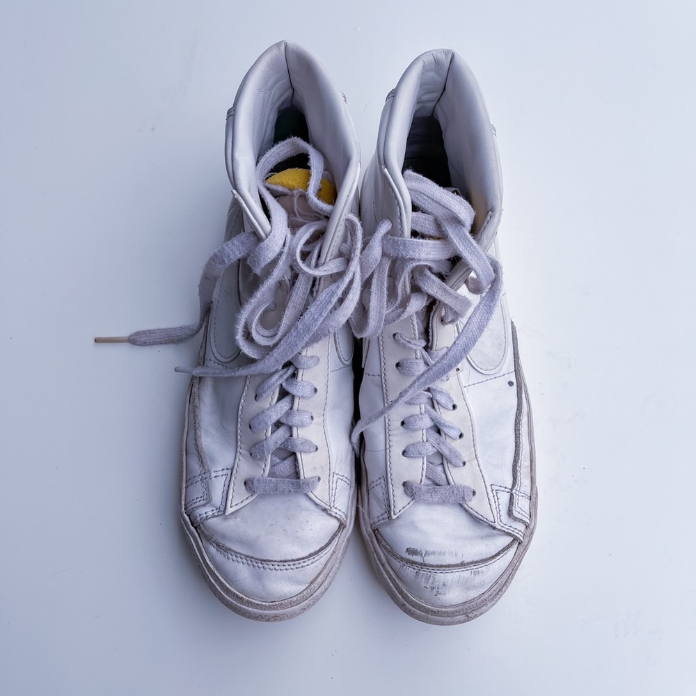 Nike White and Yellow High-Top Sneaker (Visible Interior Label)